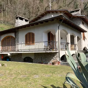 https://villa-debora.it-tuscanyhotel.com