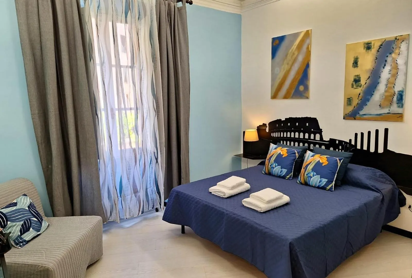 Re Di Roma Nice Rooms contacts
